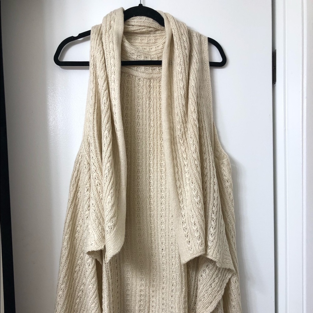 Off white sweater vest